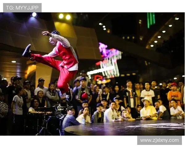 南京街舞队意识形态的深度对比与文化影响分析